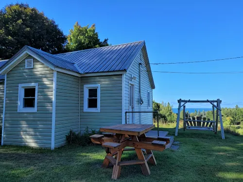 Amazing Lake Superior View from Ridge Road w/2 Car Heated Garage, Pet Friendly - 3-Star
