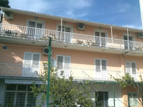 Apartments Jela - Pet friendly