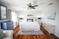 Golf cart+4BR/3B 2100sq Renovated, Large Pool and deck - جاكوزي