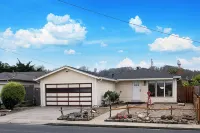 Walk to Beach - Remodeled Coastal 3 Beds Home Safe Town Highway 1 Near SF / SFO - Homestays
