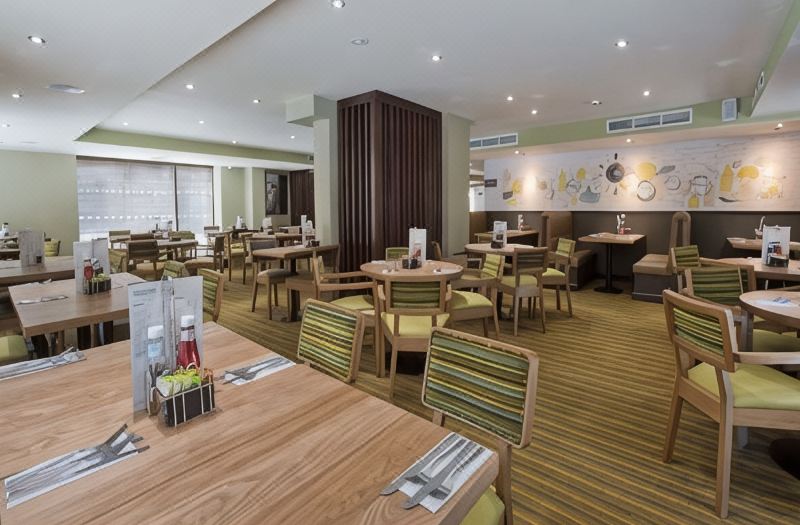 Premier Inn Edinburgh City Centre (York Place/St James Quarter) hotel photo 2