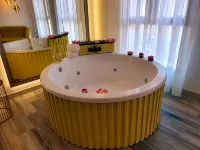 Reina Victoria Prado Sastre - Jacuzzi