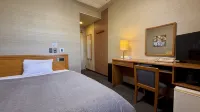 Hotel Route-Inn Yonezawa Ekihigashi - parking
