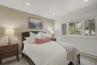 Mountain Views + Hot Tub Near Resort - Mountain view