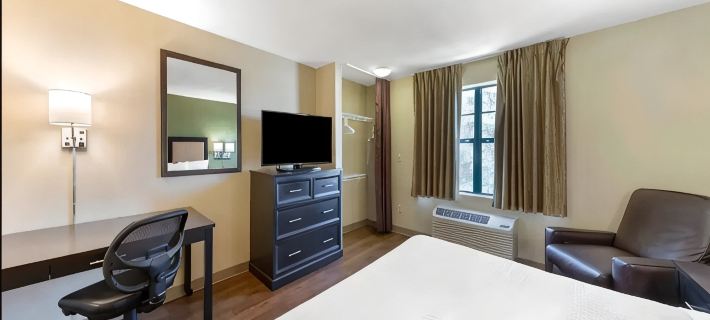 Suburban Studios Copley Akron West Hotels in Summit County