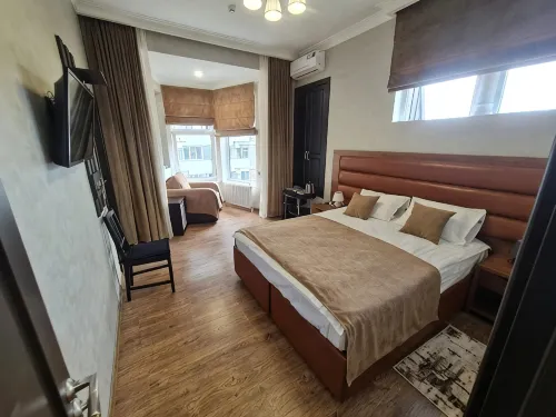 Zerkalnyij Hotel - 2星級