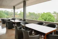 Bumi Ciboled Mitra RedDoorz Near Gerbang Tol Pamulihan Hotel a Tanjungsari