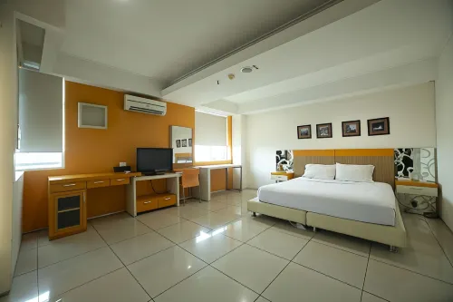 High Point Surabaya Hôtels à : Wonocolo