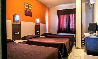 Hotel la Nava - Housity