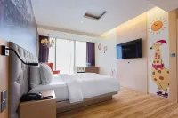 FX HOTEL TAINAN