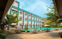โรงแรม Front One Akshaya Karawang - โรแมนติก