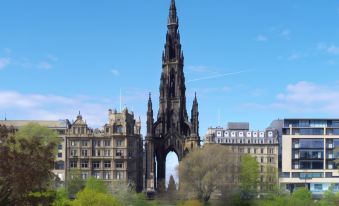 Hub by Premier Inn Edinburgh City Centre, Rose Street