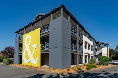 B&B Hôtel Perigueux Boulazac