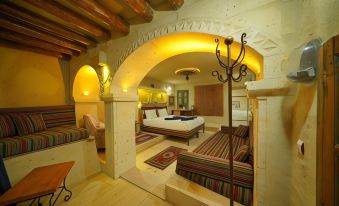 Fosil Cave Hotel