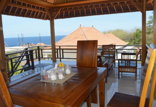 3. 고바단 방갈로..