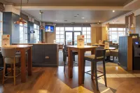 Premier Inn Nottingham Castle Marina Hotel di Beeston