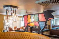 Premier Inn Llanelli Central East Hotels in Pontlliw