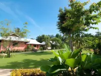 Monn Phu Phrai