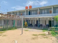Penginapan Diar Near Pantai Santolo Mitra RedDoorz