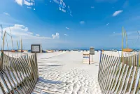 Island Winds West by Brett Robinson Vacations