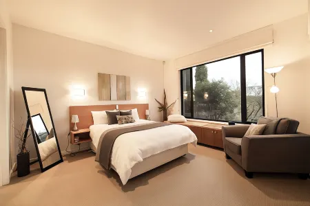 Hilltop Apartments Phillip Island - Adults Only