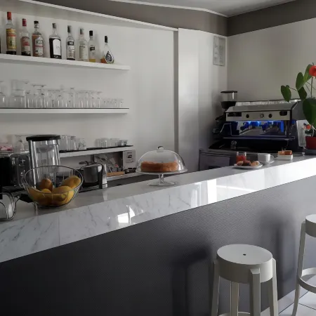Hotel Aniene Отели рядом с достопримечательностью «Номентанская дорога»