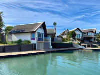 Canal Guest House - Waterfront Luxury B&B - Solar Powered Hotels in St Francis Bay