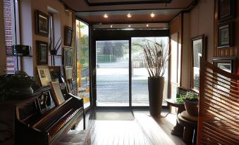 9. 스마일리조트..