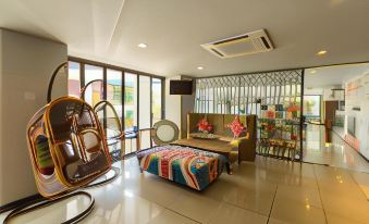 PEN Ta Hug Hotel