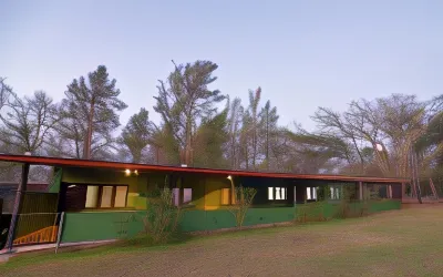 Bamboo Banks Farm & Guest House Các khách sạn ở Sholur