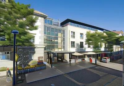 Hotel Berchtold فنادق في Lutzelfluh