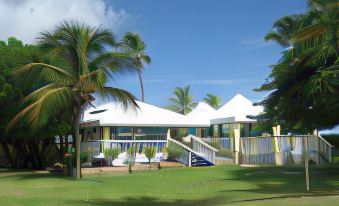 Tamarind Reef Resort Spa & Marina