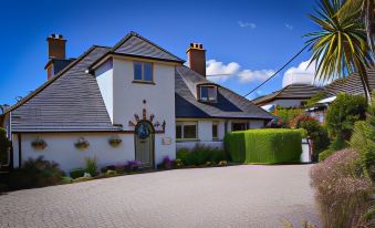 Halwell Lodge