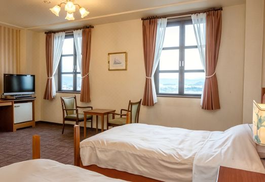 기타비와코 호텔 그라치에의 외관 및 입구