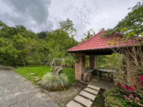 Xianshan Homestay Hotels in Yuanli Town