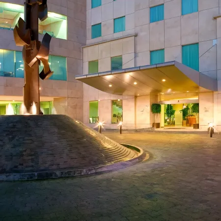 Novotel Mexico City Santa Fe Отели рядом с достопримечательностью «Санта-Фе»