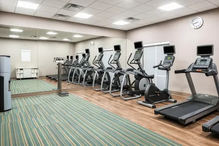 Holiday Inn Express & Suites ST. Louis - Chesterfield