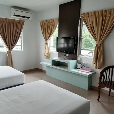 S2 Hotel Hotels near Seremban 2