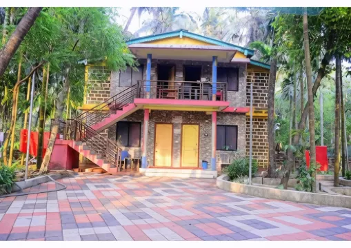 Belaku Farm House