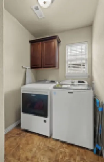 The Colorful Casa: Near AMP/Promenade/Bike Trails