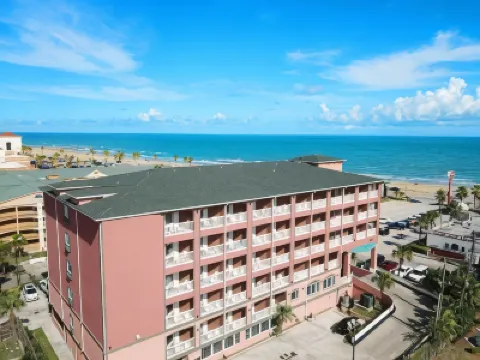 Quality Inn & Suites Galveston - Beachfront Hotels near Galveston Island Convention Center at The San Luis Resort