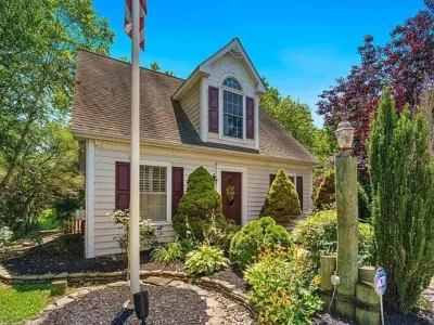 Lark's Nest on the Chester River. Spacious, waterfront home with private dock.