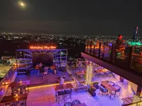 Holiday Pier Hotel Hotel di Mandalay