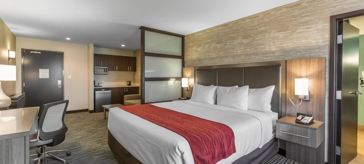 Comfort Inn & Suites Airport North Hotel di Calgary