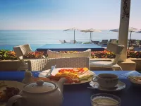 Nern Chalet Beachfront Hotel - 3-Star