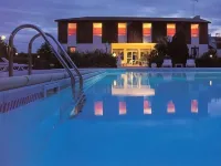 Logis Hôtels - le Pont Bernet - Hotel 2 étoiles et Restaurant Hotels in Macau