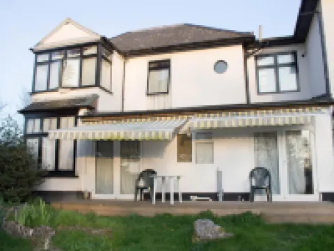 Ruxley Rooms Hotels in Bromley