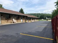 Chateau Lodge Hotels in Ogle County