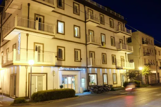 Card International Hotel