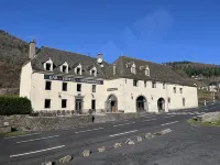 Gîte-Auberge du Pont de Lanau Hôtels à : Chaudes-Aigues